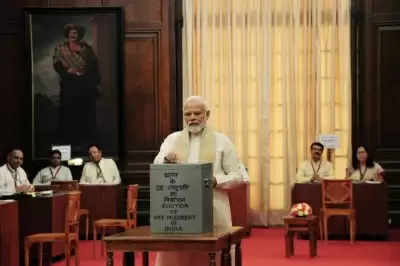 उपराष्ट्रपति चुनाव के लिए वोटिंग शुरू, प्रधानमंत्री नरेंद्र मोदी ने डाला पहला वोट