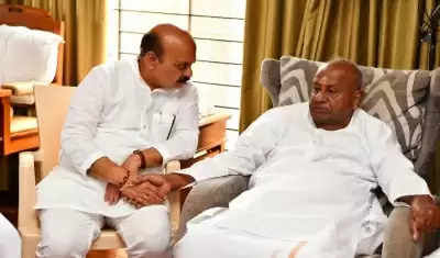 मुख्यमंत्री बोम्मई ने पूर्व प्रधानमंत्री देवगौड़ा से मुलाकात की