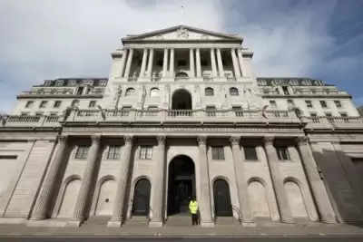 ब्रिटेन मंदी के दौर में, ब्याज दरें 14 साल के उच्चतम स्तर पर : बैंक ऑफ इंग्लैंड