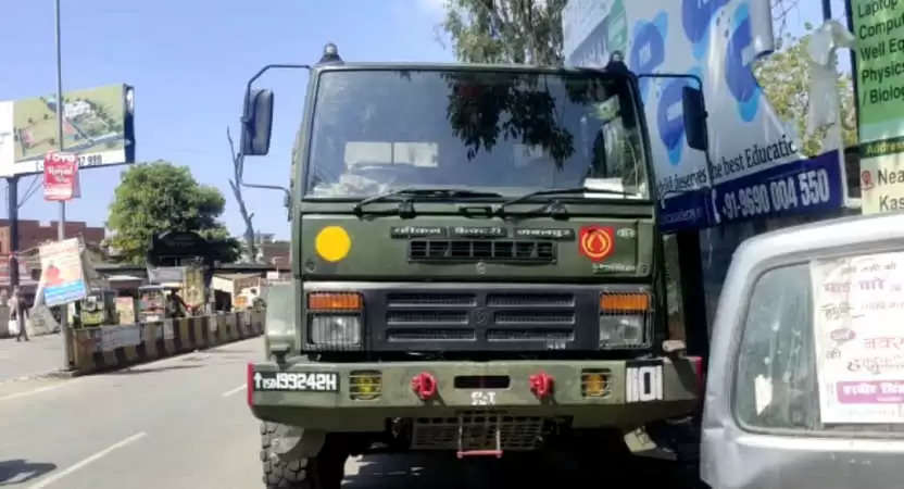 Army vehicle ran over mother and son in Kasganj, mother died on the spot, son seriously injured